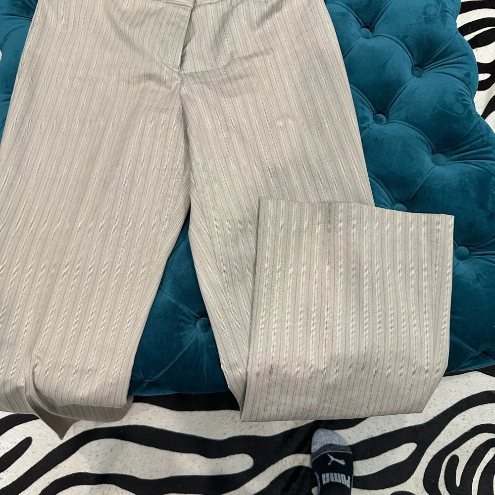 The Limited Light beige pant suit - Picture 5 of 6